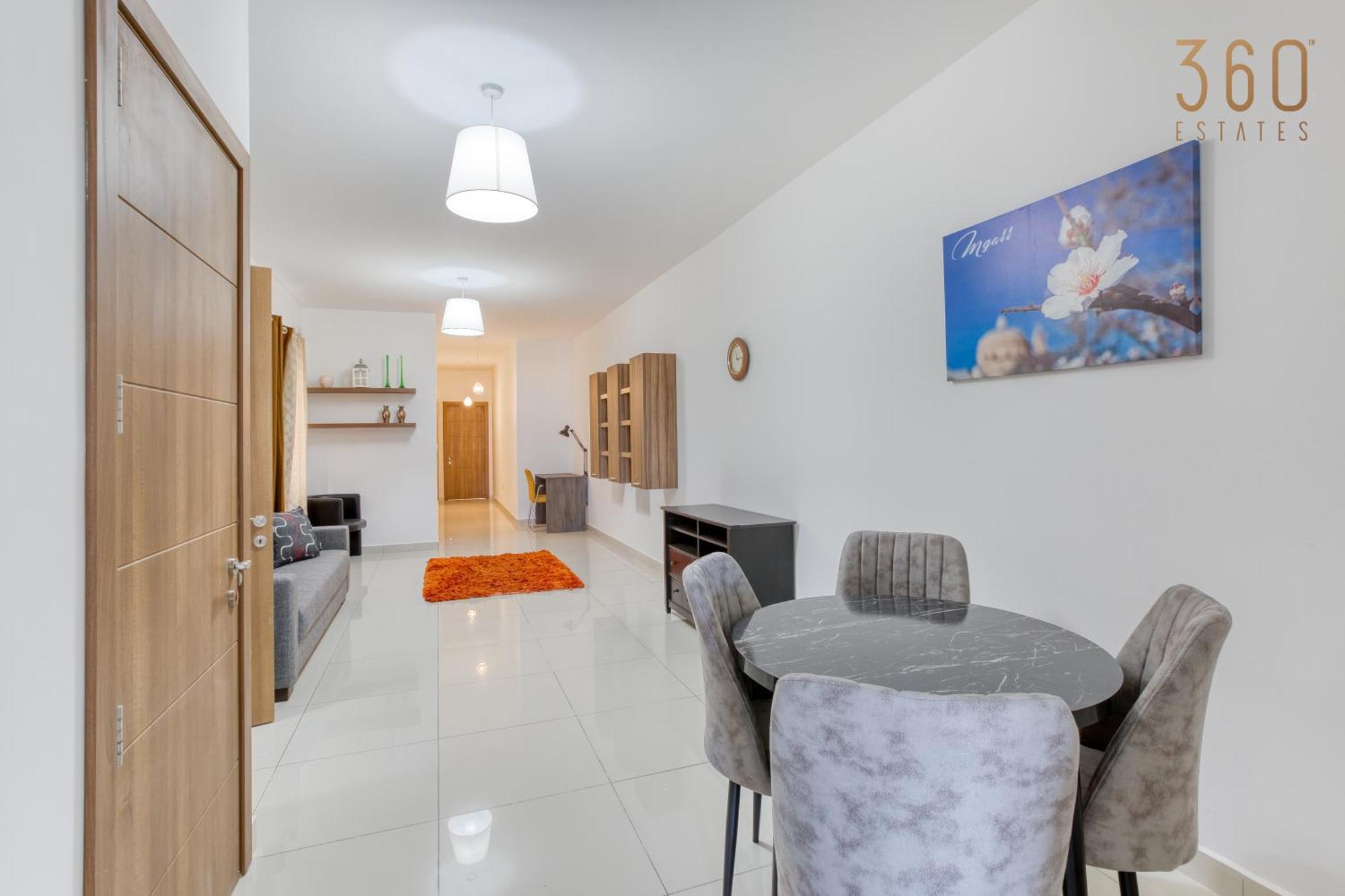 Appartamento Beautiful Pent With Terrace & Spectacular Views By 360 Estates Luqa Esterno foto