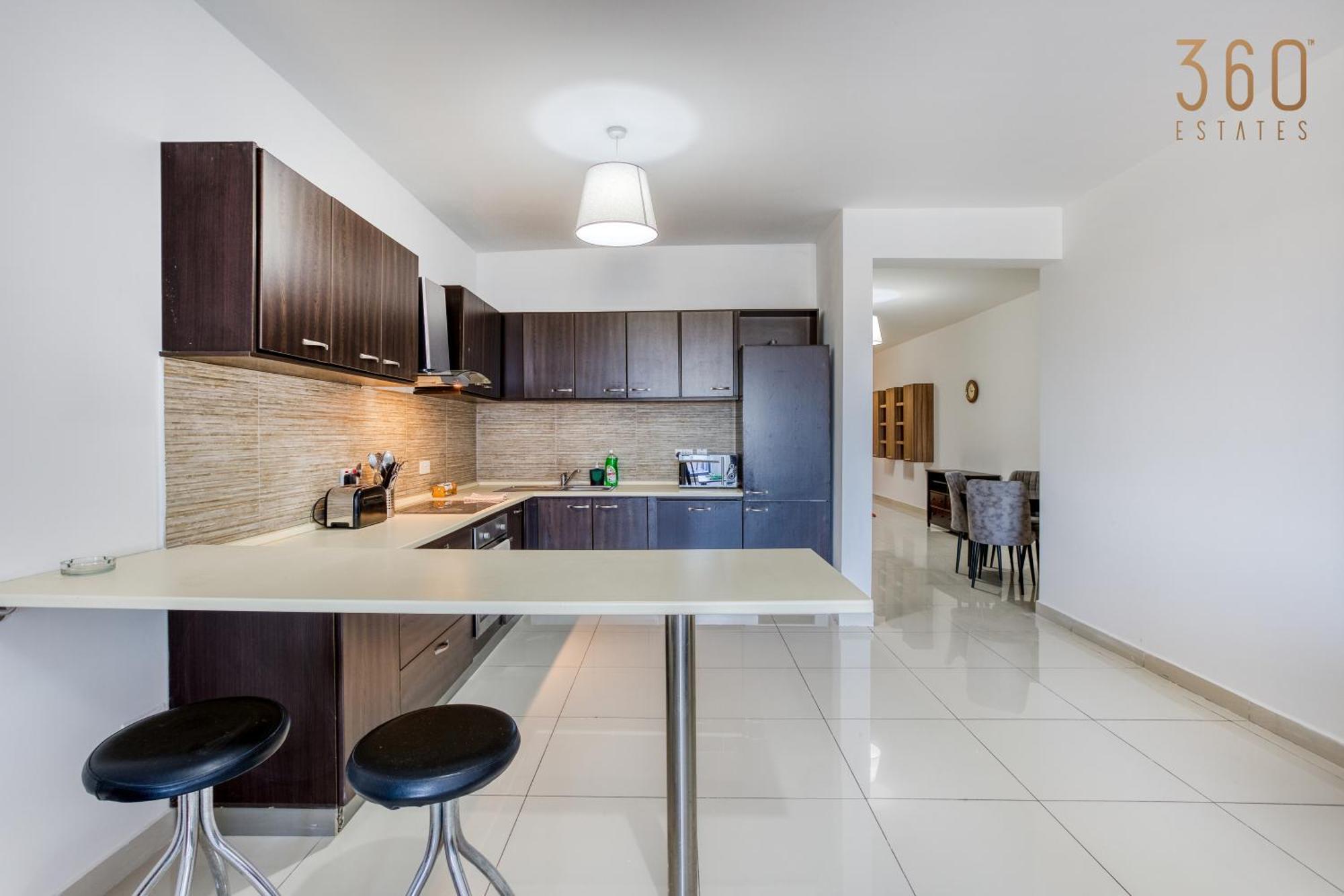 Appartamento Beautiful Pent With Terrace & Spectacular Views By 360 Estates Luqa Esterno foto